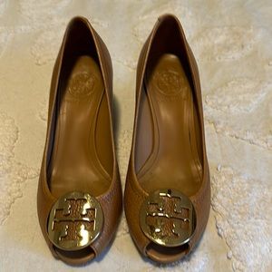 Excellent condition Authentic Tory Burch “Sally 2” Peep-Toe Wedges. Size 5.5.
